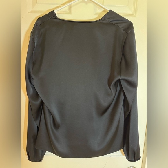 Diane Von Furstenberg Black Silky Draped Top, Large - Picture 8 of 12